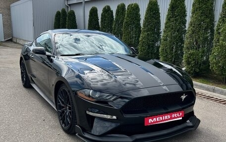 Ford Mustang VI рестайлинг, 2019 год, 3 200 000 рублей, 2 фотография