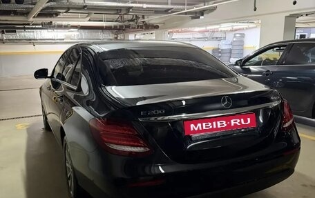 Mercedes-Benz E-Класс, 2019 год, 3 650 000 рублей, 2 фотография