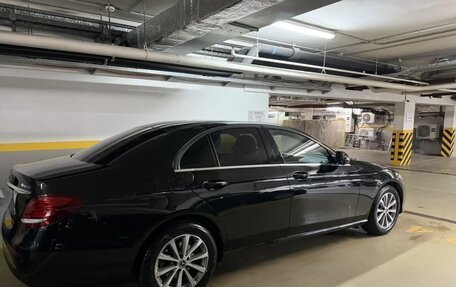 Mercedes-Benz E-Класс, 2019 год, 3 650 000 рублей, 3 фотография