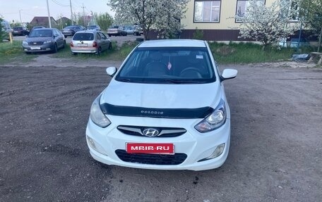 Hyundai Solaris II рестайлинг, 2014 год, 385 000 рублей, 4 фотография