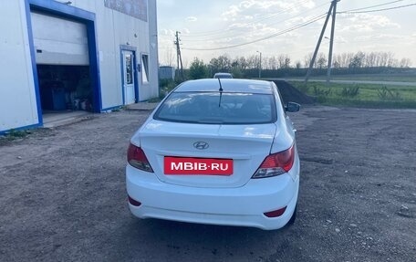 Hyundai Solaris II рестайлинг, 2014 год, 385 000 рублей, 5 фотография