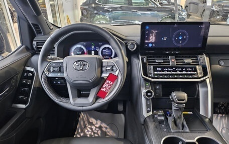 Toyota Land Cruiser, 2025 год, 16 950 000 рублей, 17 фотография
