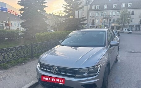 Volkswagen Tiguan II, 2018 год, 2 100 000 рублей, 3 фотография