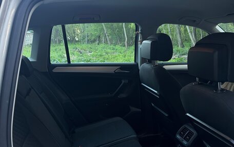 Volkswagen Tiguan II, 2018 год, 2 100 000 рублей, 10 фотография