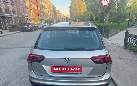 Volkswagen Tiguan II, 2018 год, 2 100 000 рублей, 6 фотография