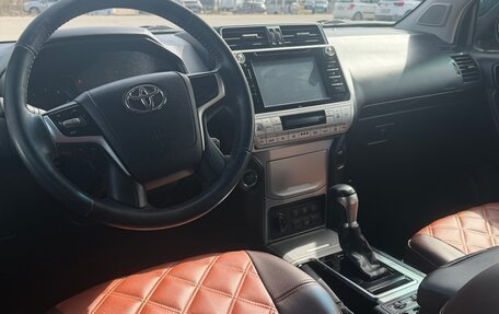 Toyota Land Cruiser Prado 150 рестайлинг 2, 2018 год, 5 500 000 рублей, 5 фотография