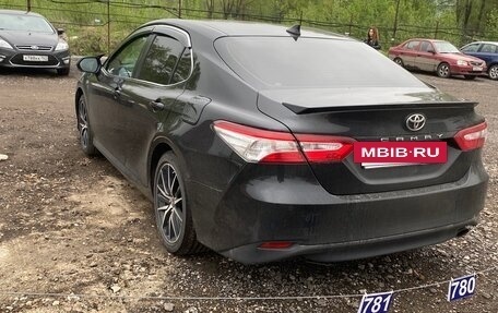 Toyota Camry, 2020 год, 2 090 000 рублей, 7 фотография