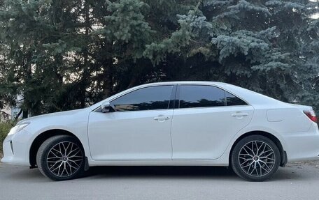 Toyota Camry, 2017 год, 1 730 000 рублей, 7 фотография