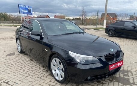 BMW 5 серия, 2003 год, 900 000 рублей, 1 фотография