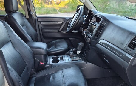 Mitsubishi Pajero IV, 2012 год, 2 550 000 рублей, 9 фотография
