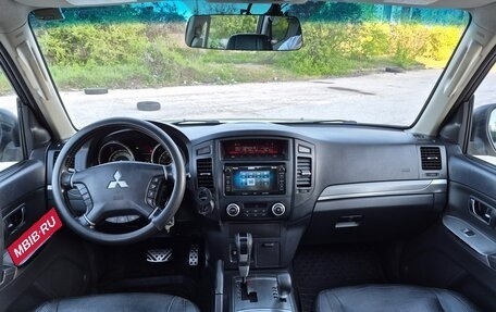 Mitsubishi Pajero IV, 2012 год, 2 550 000 рублей, 11 фотография
