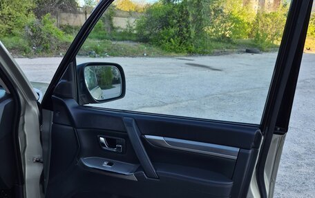 Mitsubishi Pajero IV, 2012 год, 2 550 000 рублей, 23 фотография
