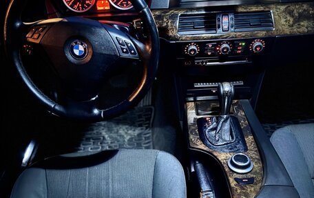 BMW 5 серия, 2004 год, 750 000 рублей, 5 фотография