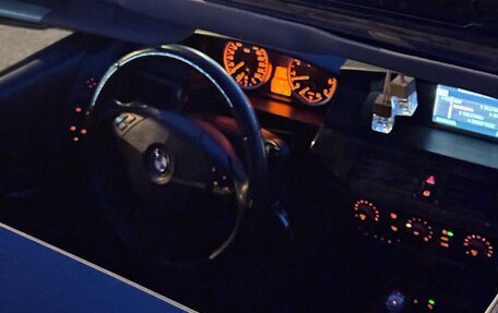 BMW 5 серия, 2004 год, 750 000 рублей, 10 фотография