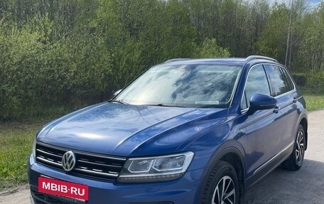 Volkswagen Tiguan II, 2018 год, 1 950 000 рублей, 2 фотография