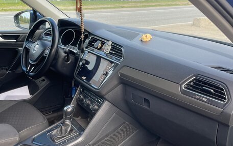 Volkswagen Tiguan II, 2018 год, 1 950 000 рублей, 9 фотография