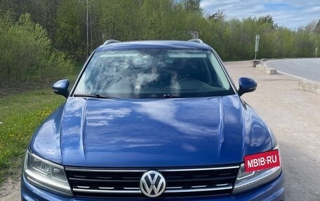 Volkswagen Tiguan II, 2018 год, 1 950 000 рублей, 4 фотография