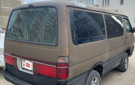 Toyota HiAce H100, 1994 год, 425 000 рублей, 4 фотография