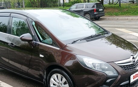 Opel Zafira C рестайлинг, 2014 год, 1 040 000 рублей, 5 фотография