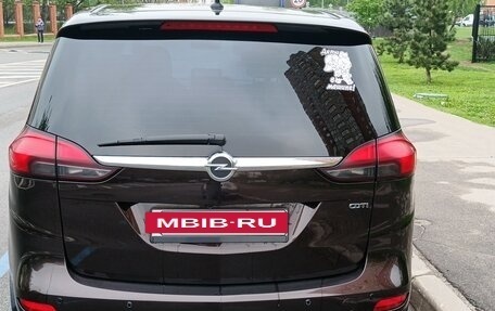 Opel Zafira C рестайлинг, 2014 год, 1 040 000 рублей, 2 фотография