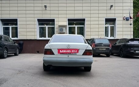 Mercedes-Benz W124, 1993 год, 420 000 рублей, 2 фотография