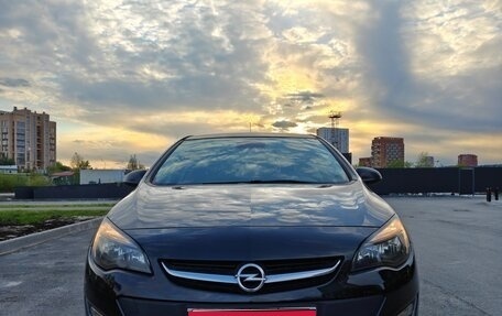 Opel Astra J, 2013 год, 870 000 рублей, 1 фотография