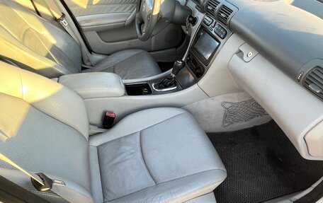 Mercedes-Benz C-Класс, 2001 год, 650 000 рублей, 11 фотография