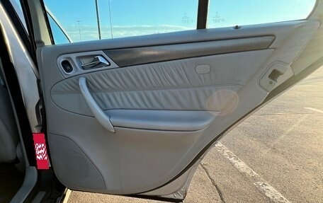 Mercedes-Benz C-Класс, 2001 год, 650 000 рублей, 9 фотография