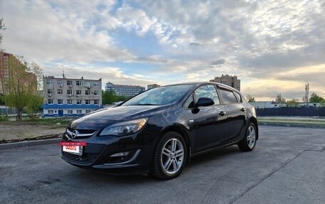 Opel Astra J, 2013 год, 870 000 рублей, 4 фотография