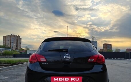Opel Astra J, 2013 год, 870 000 рублей, 10 фотография