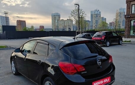 Opel Astra J, 2013 год, 870 000 рублей, 11 фотография