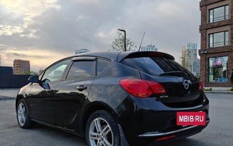 Opel Astra J, 2013 год, 870 000 рублей, 12 фотография