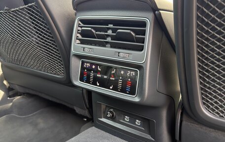 Audi SQ8, 2020 год, 9 800 000 рублей, 19 фотография
