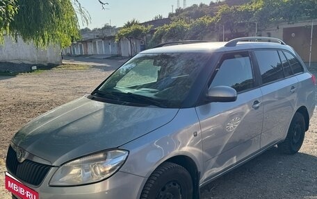Skoda Fabia II, 2011 год, 430 000 рублей, 2 фотография