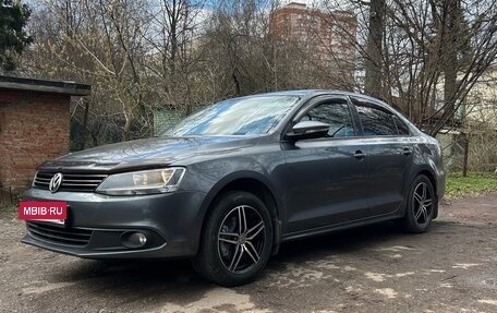 Volkswagen Jetta VI, 2012 год, 850 000 рублей, 4 фотография