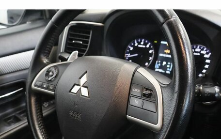 Mitsubishi Outlander III рестайлинг 3, 2012 год, 1 365 000 рублей, 8 фотография