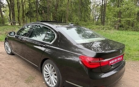BMW 7 серия, 2016 год, 3 200 000 рублей, 5 фотография