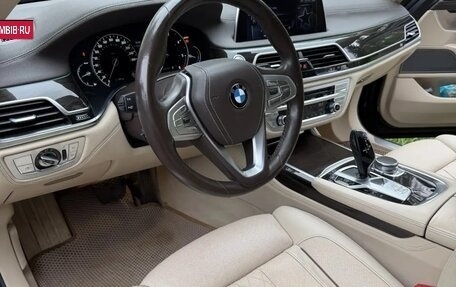 BMW 7 серия, 2016 год, 3 200 000 рублей, 12 фотография