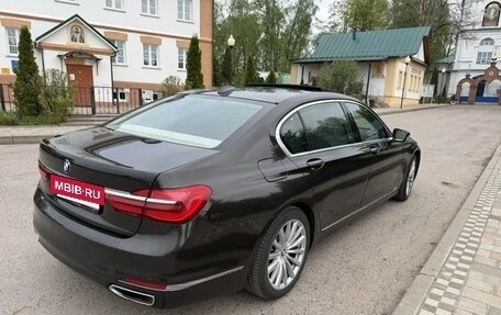 BMW 7 серия, 2016 год, 3 200 000 рублей, 8 фотография