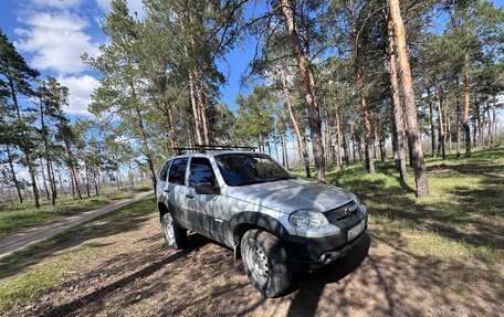 Chevrolet Niva I рестайлинг, 2011 год, 500 000 рублей, 10 фотография