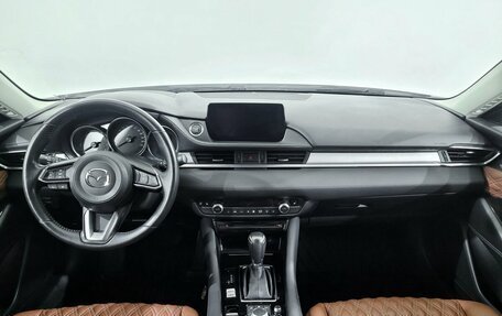 Mazda 6, 2019 год, 2 050 000 рублей, 5 фотография