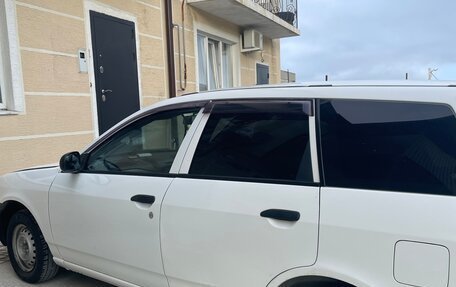 Nissan Wingroad III, 2000 год, 385 000 рублей, 2 фотография