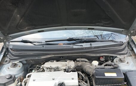 Hyundai Verna II, 2006 год, 575 000 рублей, 2 фотография