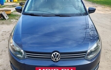 Volkswagen Polo VI (EU Market), 2014 год, 975 000 рублей, 2 фотография
