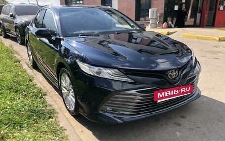 Toyota Camry, 2019 год, 2 800 000 рублей, 8 фотография