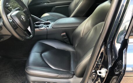 Toyota Camry, 2019 год, 2 800 000 рублей, 36 фотография