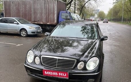 Mercedes-Benz E-Класс, 2002 год, 746 000 рублей, 1 фотография