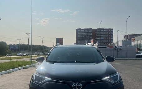 Toyota RAV4, 2016 год, 2 150 000 рублей, 2 фотография