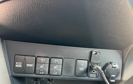 Toyota RAV4, 2016 год, 2 150 000 рублей, 13 фотография