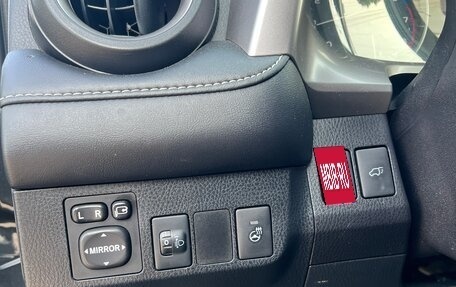 Toyota RAV4, 2016 год, 2 150 000 рублей, 14 фотография